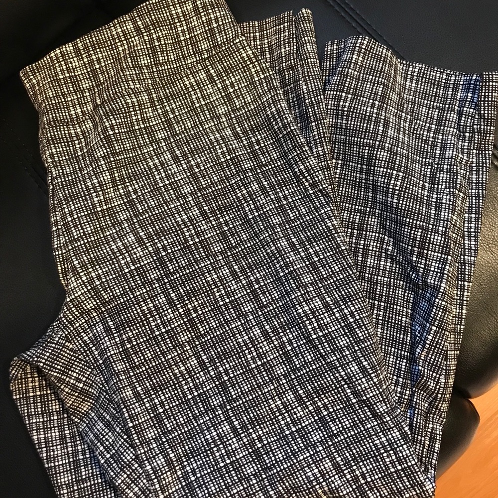 Cropped pants size 14